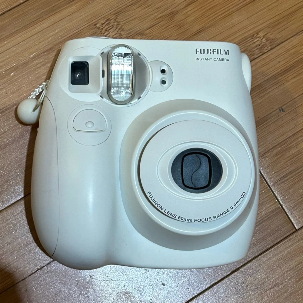 Fujifilm Instant Camera w/ case